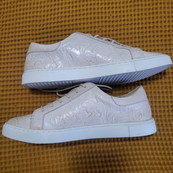 Patricia Nash Uma Tooled Sneaker Chalk GUC 9 - Picture 3 of 8